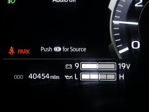 Used 2023 Toyota Tundra Limited image 35