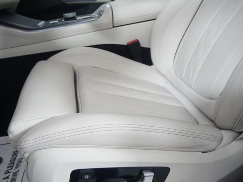 Used 2026 BMW X5 xDrive50e w/ Executive Package AWD/4WD image 9