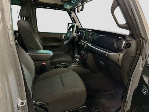 Used 2023 Jeep Wrangler Unlimited Sport image 32