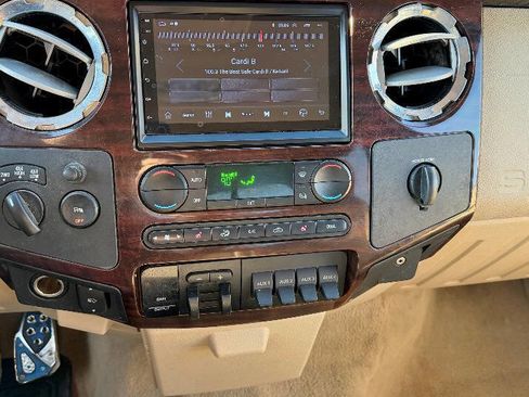 Used 2008 Ford F450 Lariat image 13