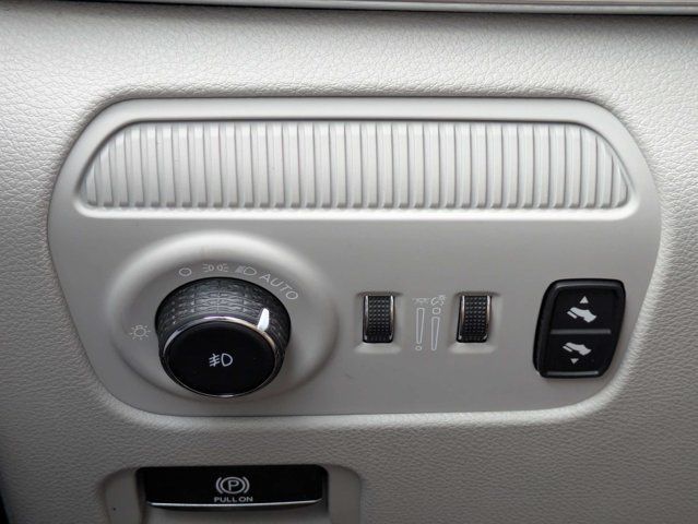 Used 2023 Jeep Grand Wagoneer L 4WD w/ Flexible Seating Group image 27