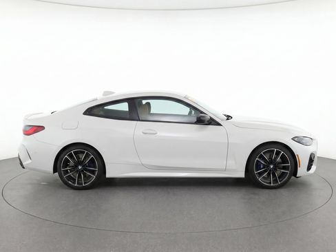 Used 2026 BMW M440i Coupe RWD image 8