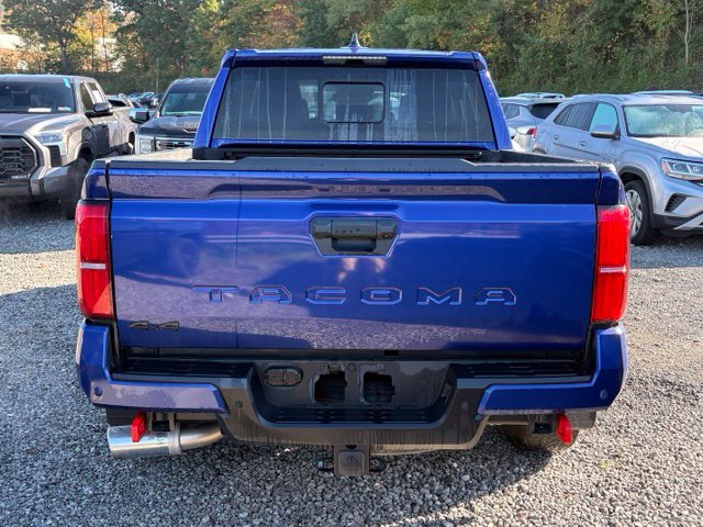 Used 2024 Toyota Tacoma 4x4 Double Cab image 4