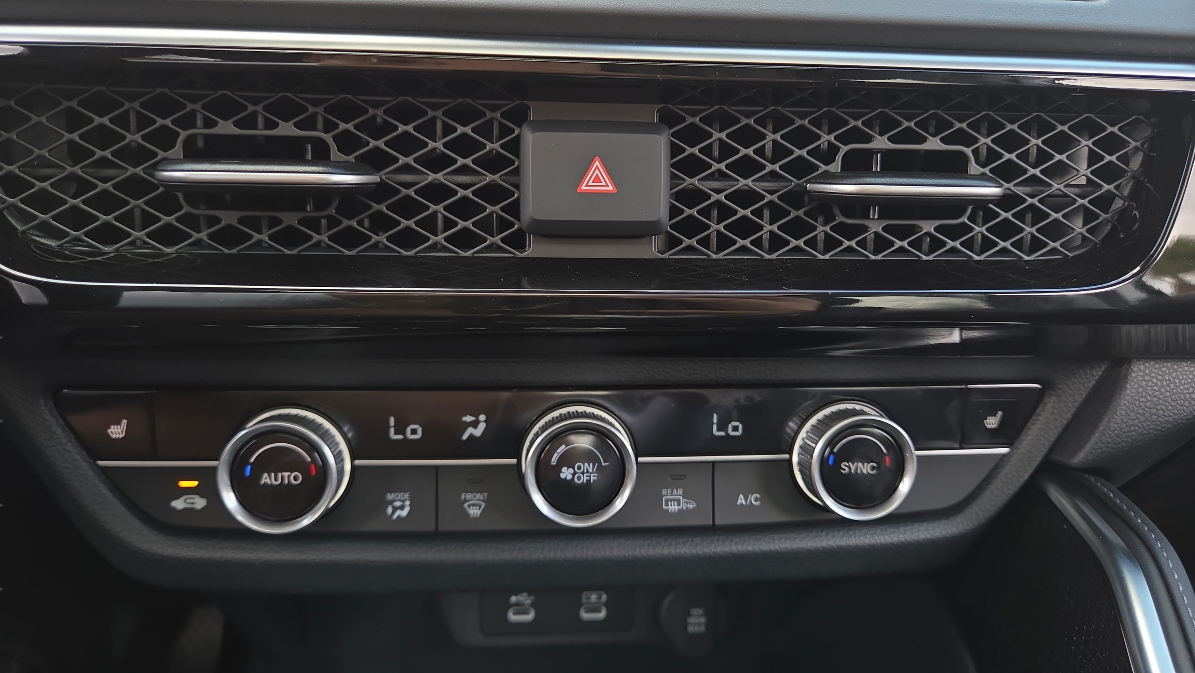 Certified 2026 Acura ADX FWD image 29