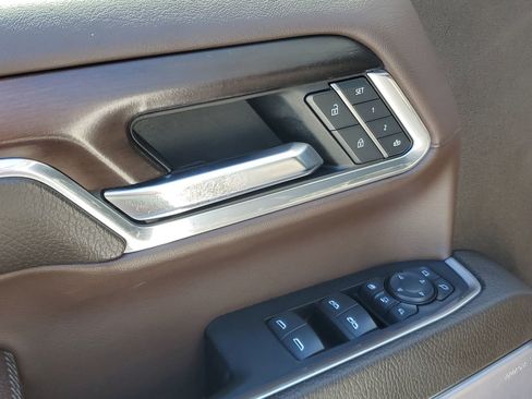 Used 2024 GMC Sierra 3500 Denali w/ Denali Reserve Package image 15