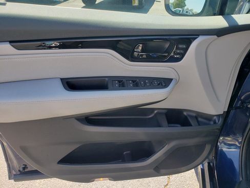 Used 2024 Honda Odyssey Touring image 11