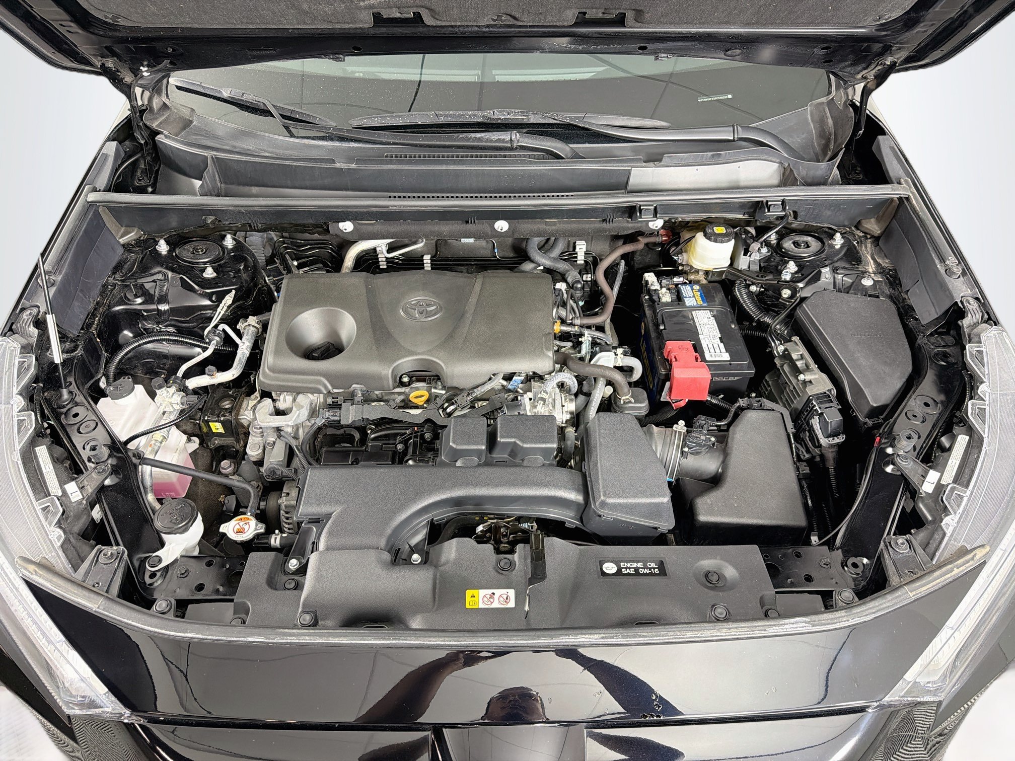 Used 2025 Toyota RAV4 LE FWD image 32
