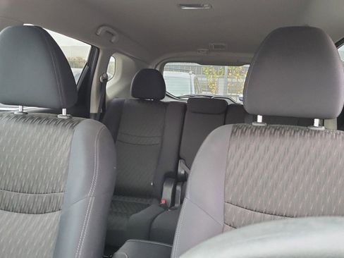 Used 2018 Nissan Rogue S image 14