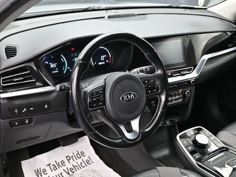 Used 2020 Kia Niro EX w/ Cold Weather Package image 15