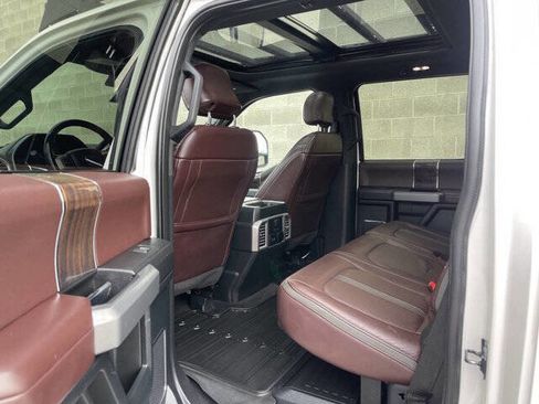 Used 2017 Ford F350 Platinum w/ Platinum Ultimate Package image 9