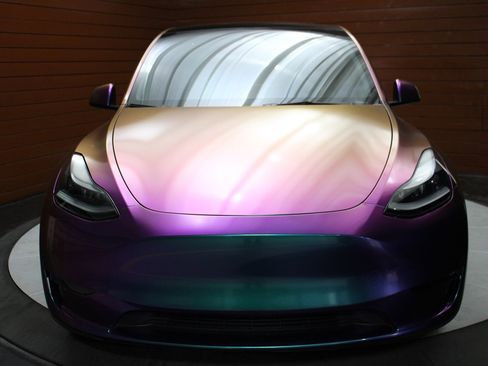 Used 2023 Tesla Model Y Long Range image 2