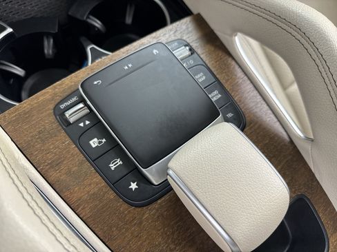 Used 2021 Mercedes-Benz GLE 350 4MATIC image 45