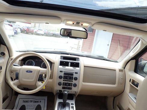 Used 2011 Ford Escape XLT w/ 203A Rapid Spec Order Code AWD/4WD image 10