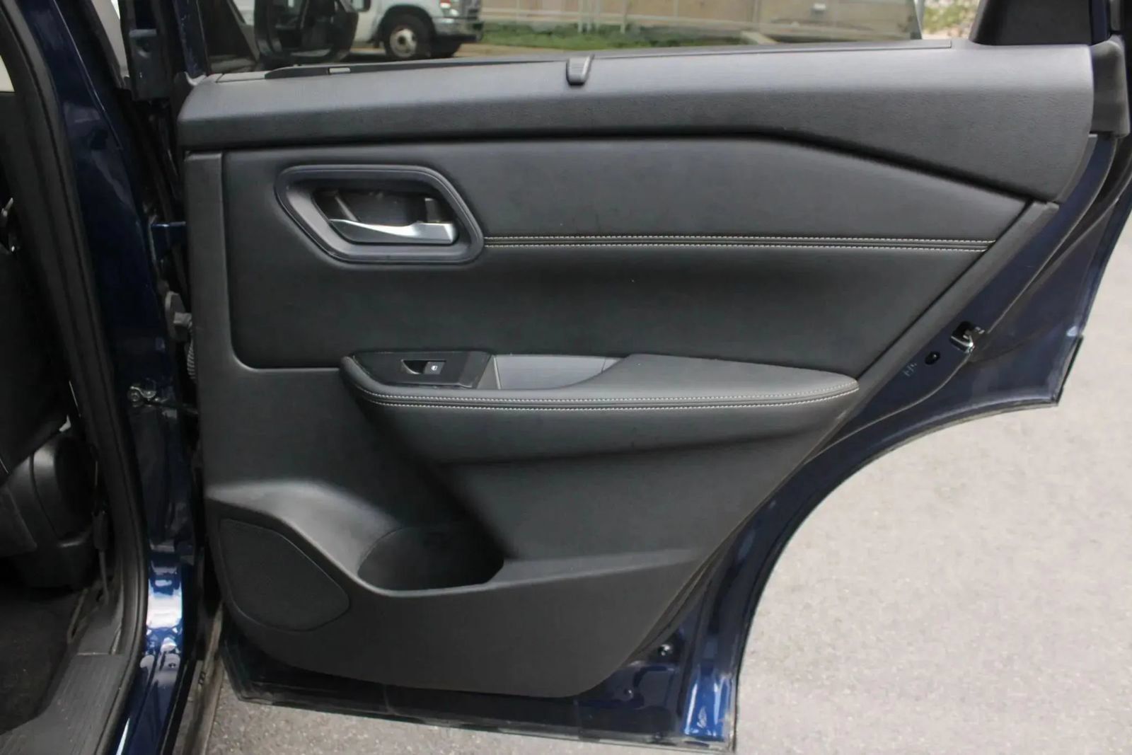 Used 2024 Nissan Rogue SV w/ SV Premium Package AWD/4WD image 48