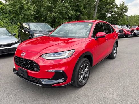 Certified 2025 Honda HR-V EX-L image 2