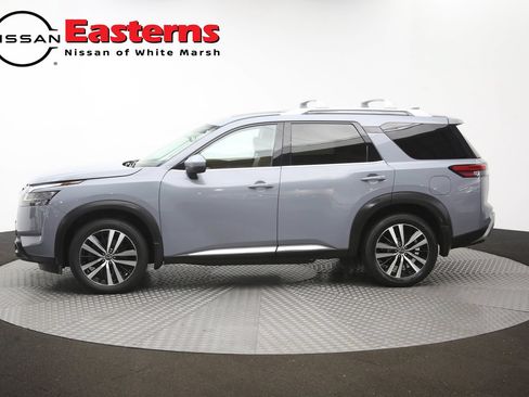 Used 2023 Nissan Pathfinder Platinum w/ Cargo Package AWD/4WD image 58