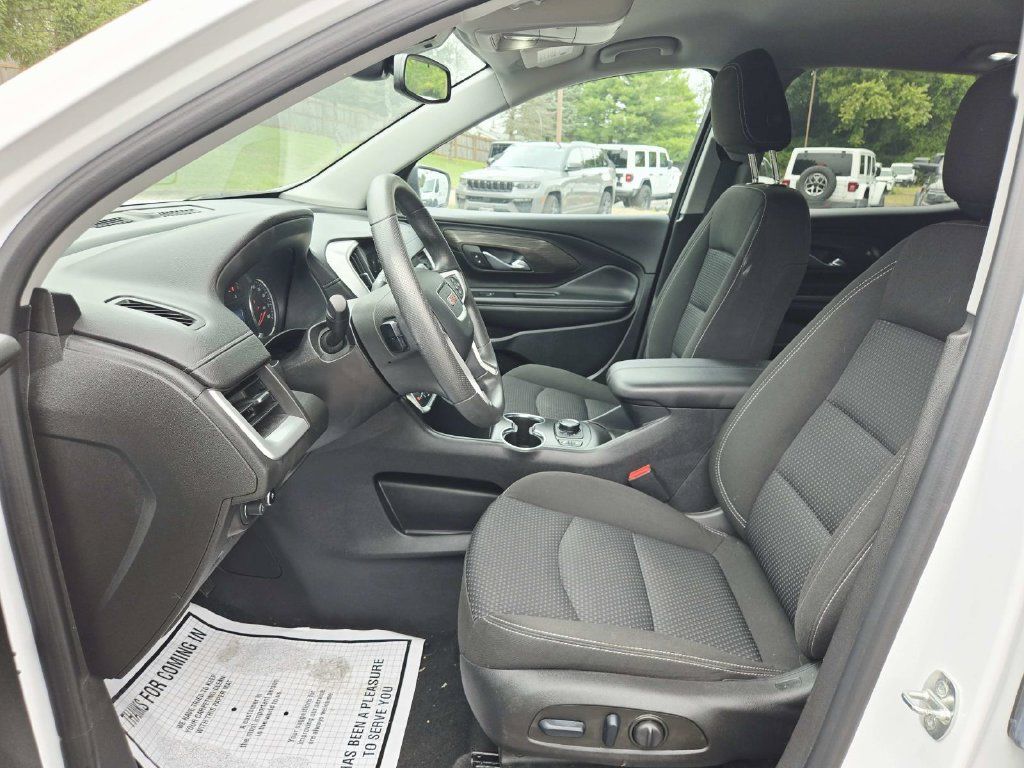 Used 2023 GMC Terrain SLE w/ Driver Convenience Package AWD/4WD image 11