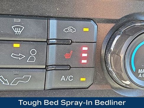 Used 2019 Ford F150 XLT w/ Equipment Group 302A Luxury AWD/4WD image 19
