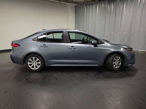 Used 2020 Toyota Corolla LE image 9