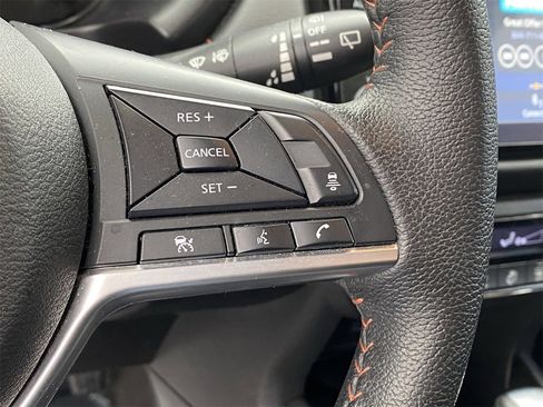 Certified 2023 Nissan Kicks SR image 30