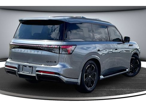Used 2026 INFINITI QX80 4WD w/ Sport Exterior Package image 15