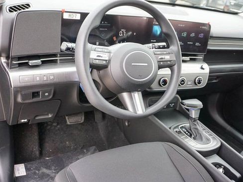 New 2026 Hyundai Kona SE FWD image 9