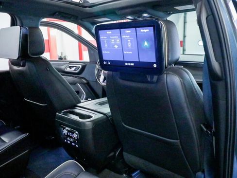 Used 2021 GMC Yukon XL SLT w/ SLT Premium Package AWD/4WD image 19