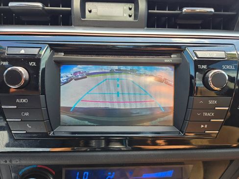 Used 2016 Toyota Corolla LE FWD image 28
