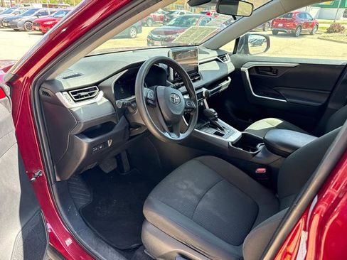 Used 2024 Toyota RAV4 LE AWD/4WD image 15