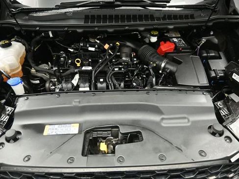 Certified 2021 Ford Edge ST-Line w/ Class II Trailer Tow Package image 30