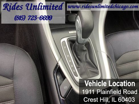 Used 2014 Ford Fusion SE FWD image 11