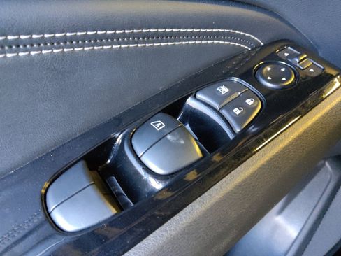 Used 2023 Nissan Altima 2.5 SV w/ SV Premium Package FWD image 27