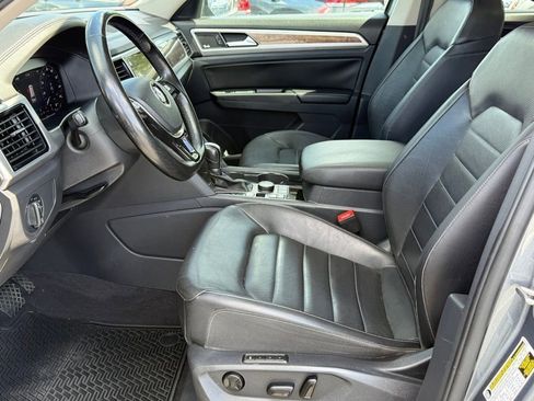 Used 2018 Volkswagen Atlas SEL Premium AWD/4WD image 14