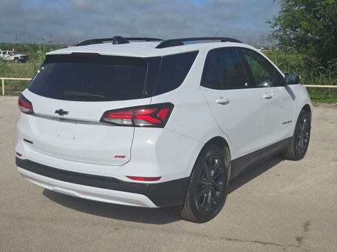 Used 2024 Chevrolet Equinox RS FWD image 3