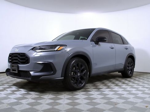 Used 2024 Honda HR-V Sport image 2