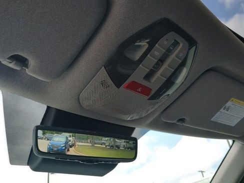 Used 2024 Kia EV9 Land image 24