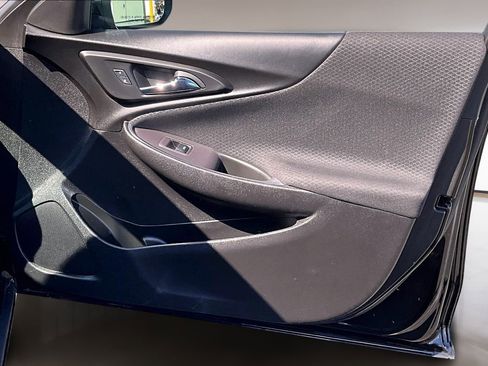 Used 2025 Chevrolet Malibu LT image 28