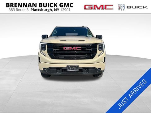 Used 2023 GMC Sierra 1500 Elevation AWD/4WD image 8