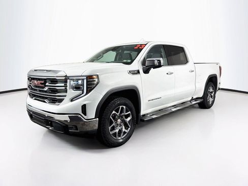 Used 2023 GMC Sierra 1500 SLT w/ SLT Premium Plus Package AWD/4WD image 7