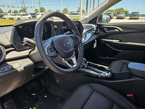 New 2026 Chevrolet Trax ACTIV w/ Driver Confidence Package FWD image 12