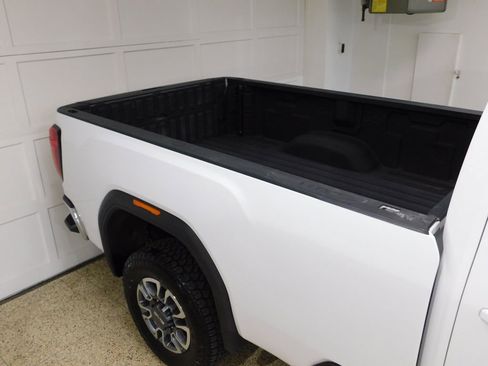 Used 2024 GMC Sierra 2500 SLE w/ SLE Convenience Package AWD/4WD image 7