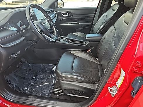 Used 2022 Jeep Compass Limited image 13