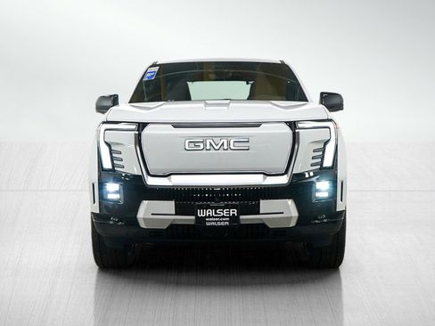 Used 2025 GMC Sierra EV Denali image 8