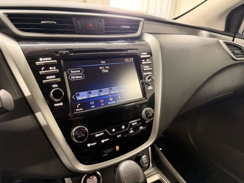 Used 2019 Nissan Murano S AWD/4WD image 14