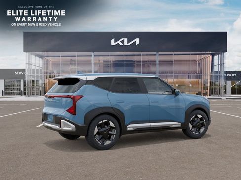 New 2027 Kia Seltos S FWD image 7