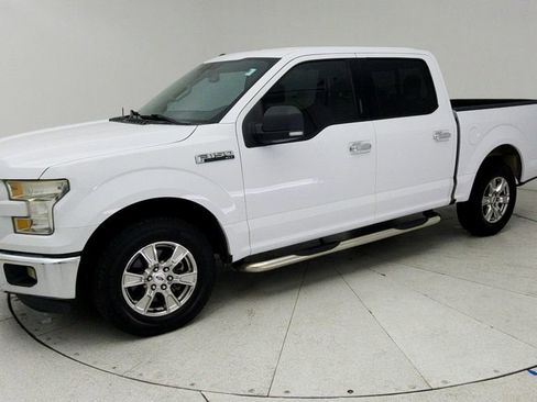 Used 2016 Ford F150 XLT w/ Equipment Group 302A Luxury RWD image 4