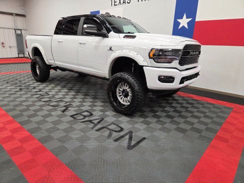 Used 2022 RAM 3500 Limited w/ Night Edition AWD/4WD image 15