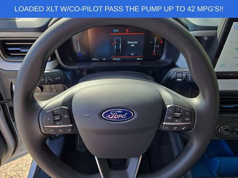 Used 2025 Ford Maverick XLT FWD image 18