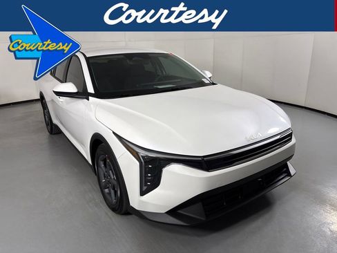 New 2026 Kia K4 FWD image 1