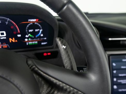 Used 2020 McLaren 720S Spider RWD image 20